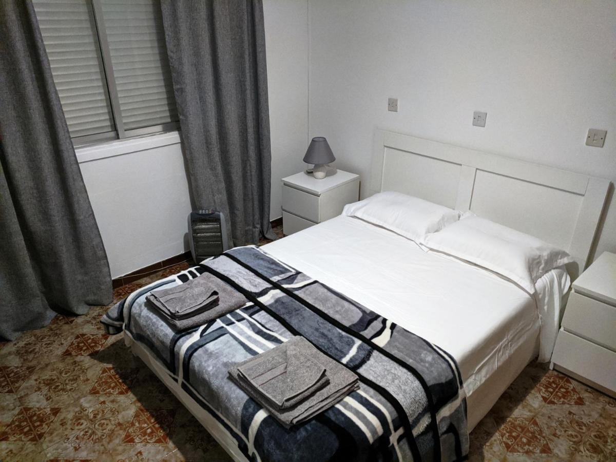 Fantastic 1 Bed Apartment By The Sea Opposite 4 Seasons Limassol Exterior photo